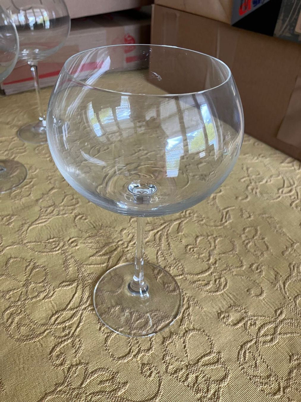 Bicchieri: 8 bicchieri da vino "ballon" – Usato da Melano venduto da H-Sara 1