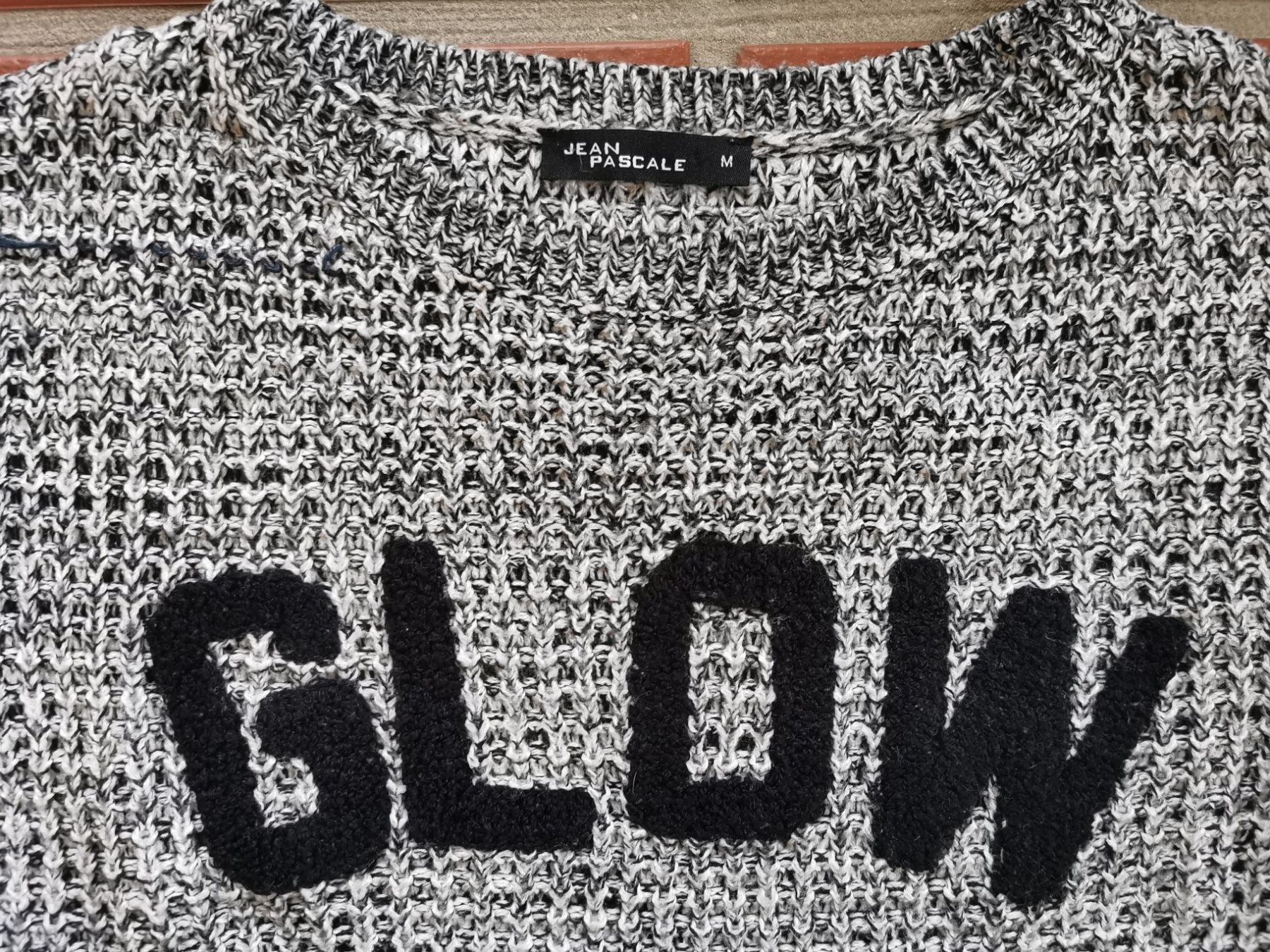 Pullover & Sweatshirts: Jean Pascale; schwarz/weiss Grobstrick-Pullover "Glow" Gr. M – Gebraucht aus Boniswil von Totomat-Lady 1