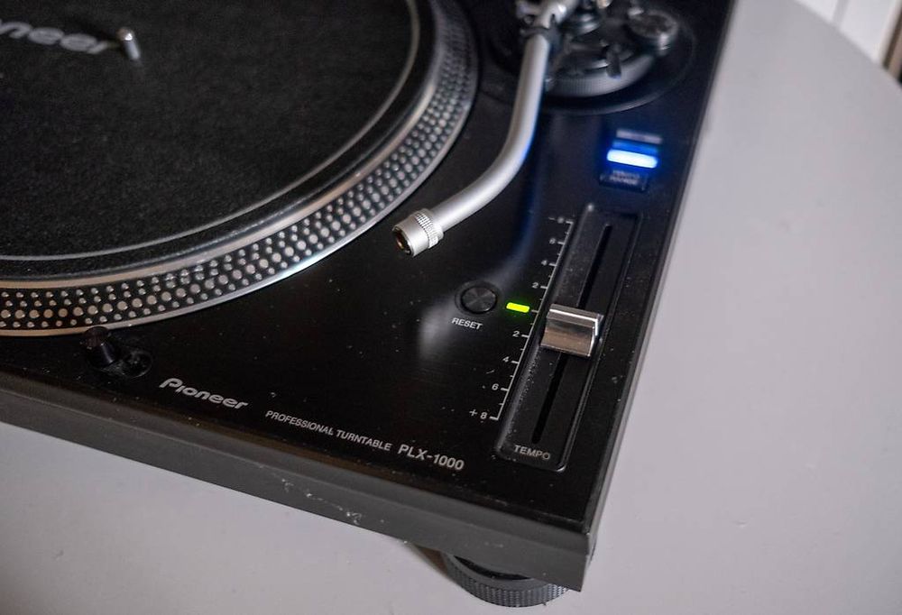 Platine Vinyle Pioneer (modèle Acoustic Research AR-M20) - Occasion En état De Marche