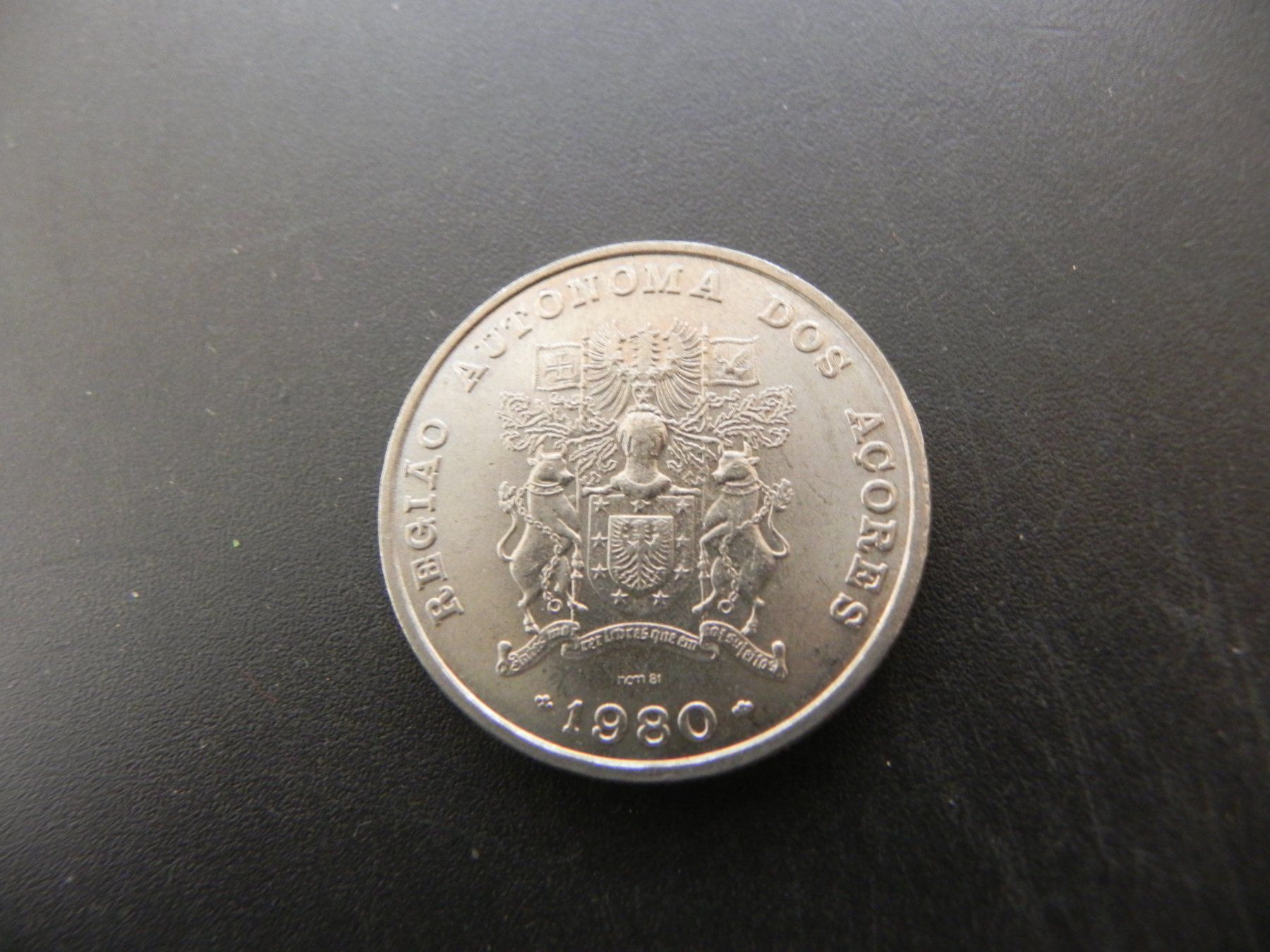 Tutti le monete: Acores 25 Escudos 1980 – Usato da Biel/Bienne venduto da Gogolozi