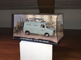 Leyland Sherpa Van  1/43 the spy who loved me 007 Bond