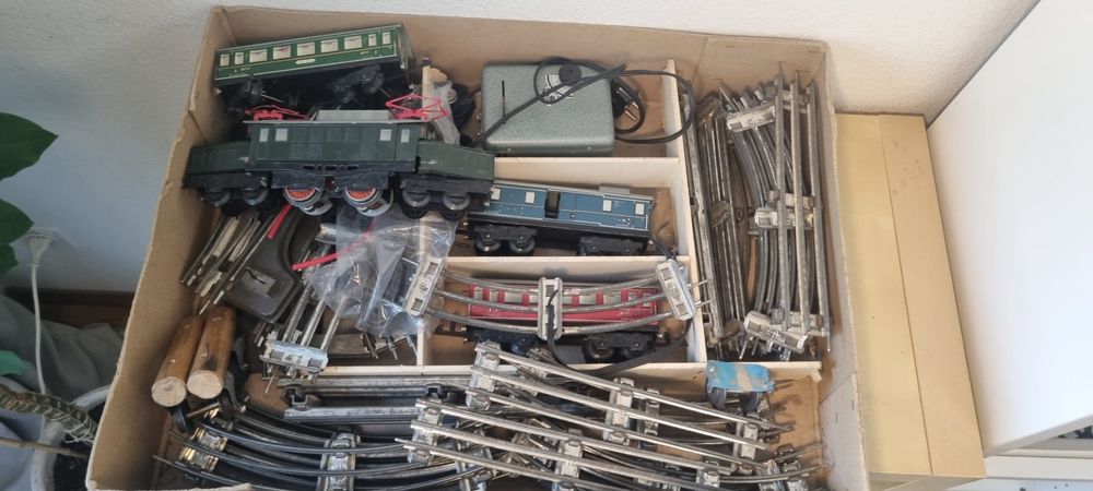 Distler Zug Set (Gebraucht) in Männedorf für CHF 50 – nur Abholung auf ...