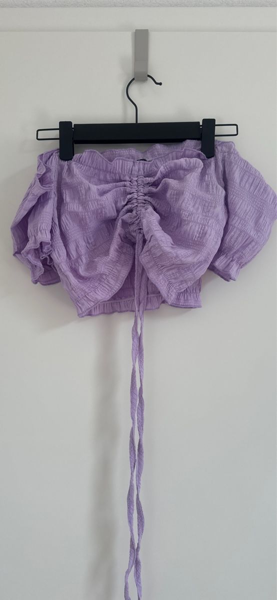 Blouses, T-shirts & Tops: Top – D'occasion à Aclens par xio_sc69