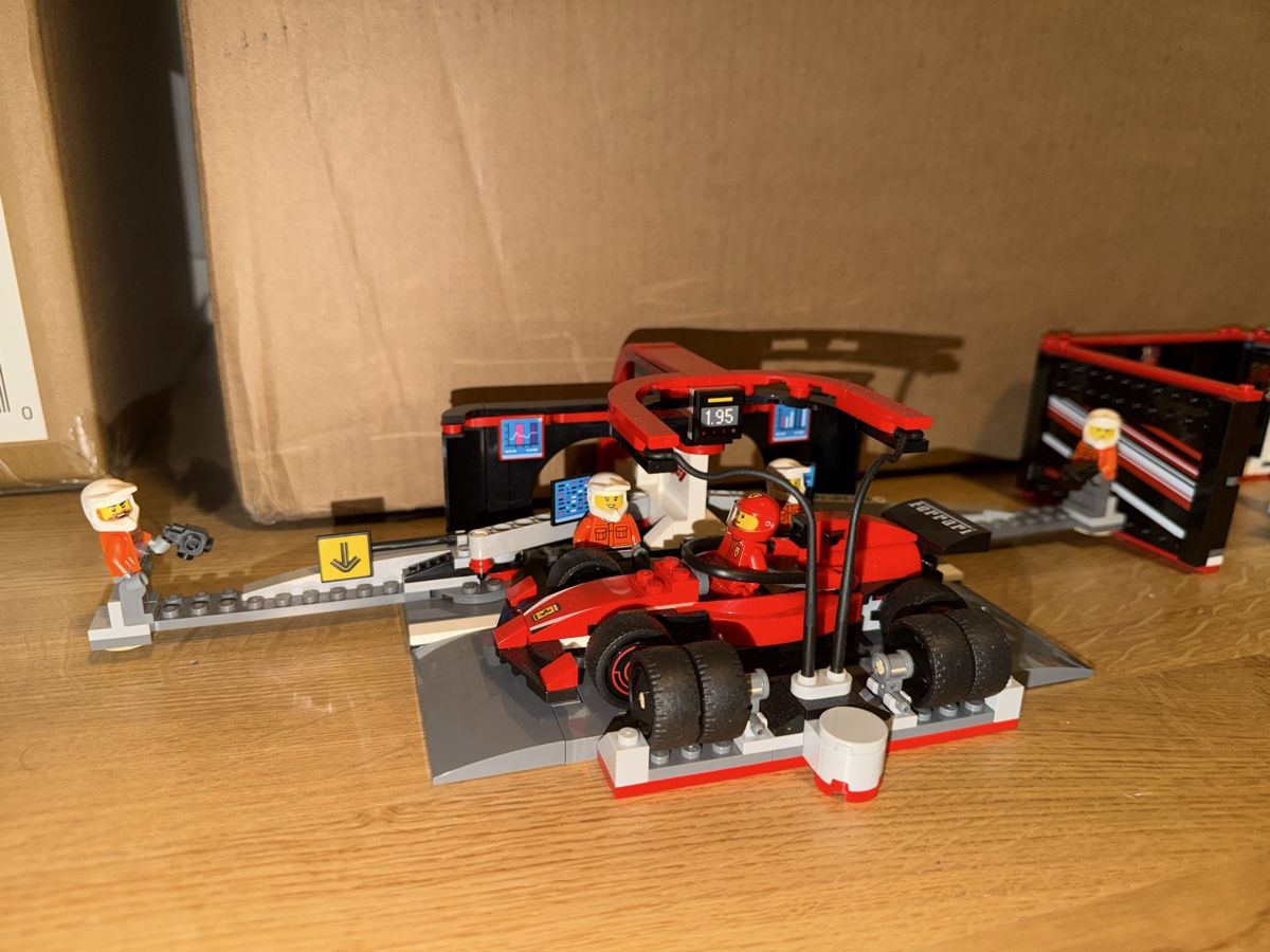 Lego Kit di costruzioni: 2 Sets Lego Box F1 – Usato da Bulle venduto da ped_c56d 1