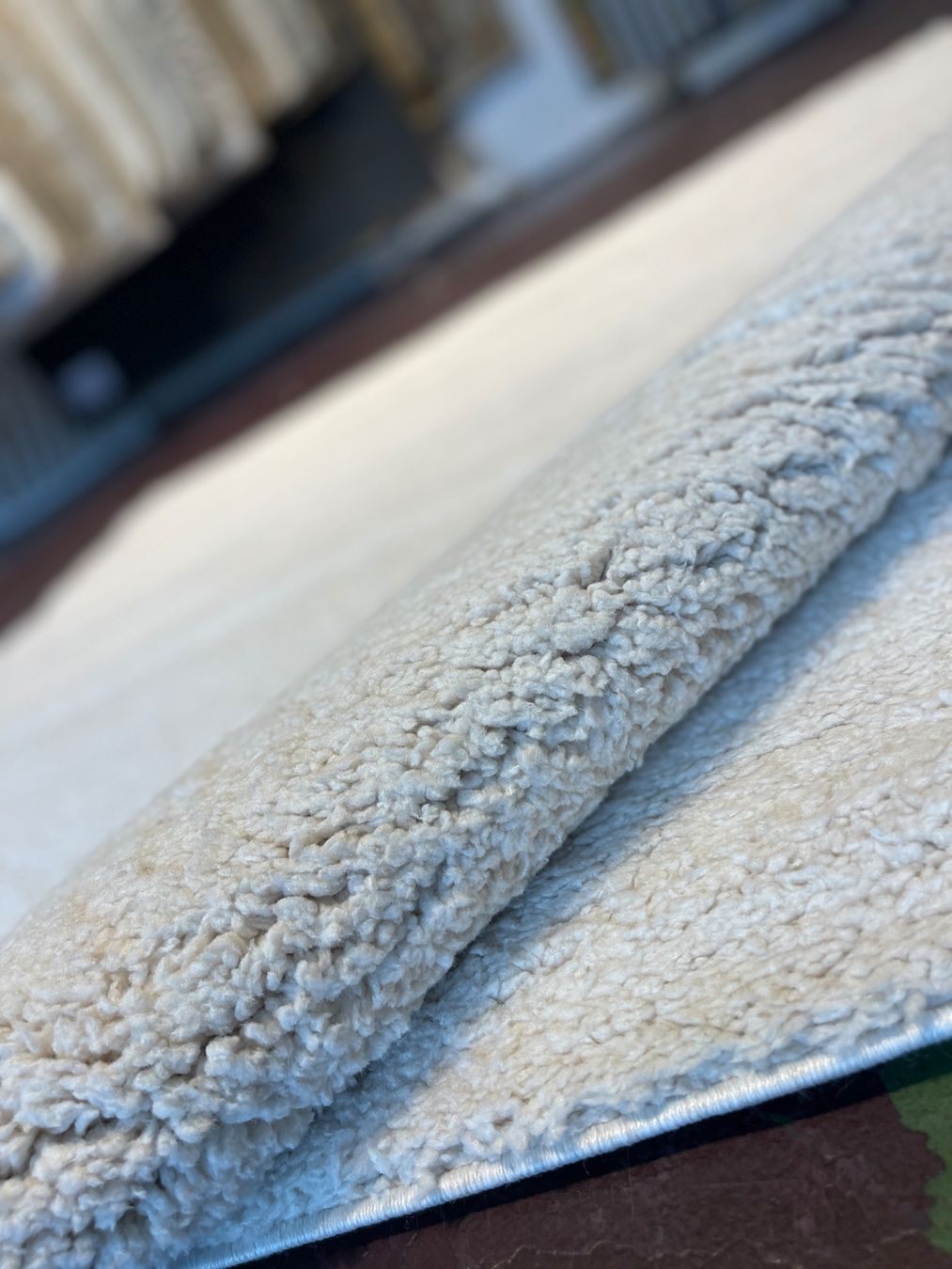 Teppiche: TEPPICH – Neu (gemäss Beschreibung) aus Zürich von NE-0 2