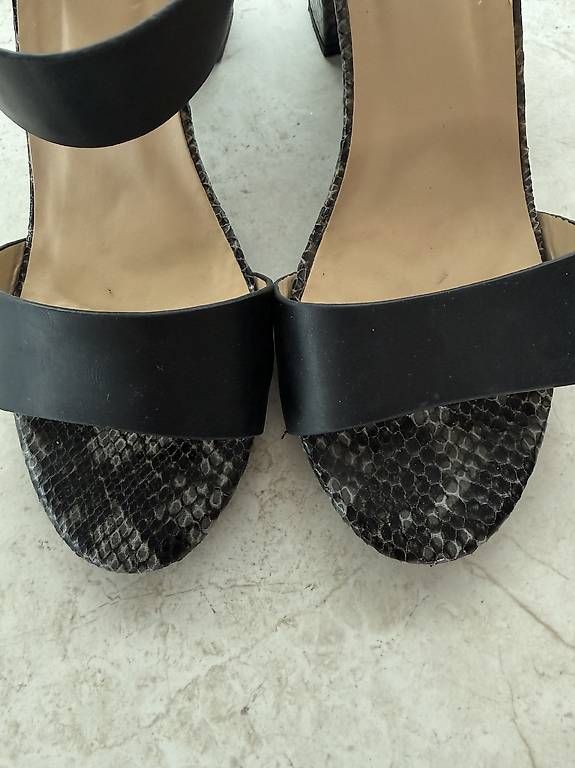 Chaussures femmes: Sandali un pelle  – D'occasion à Breganzona par Fp62 1