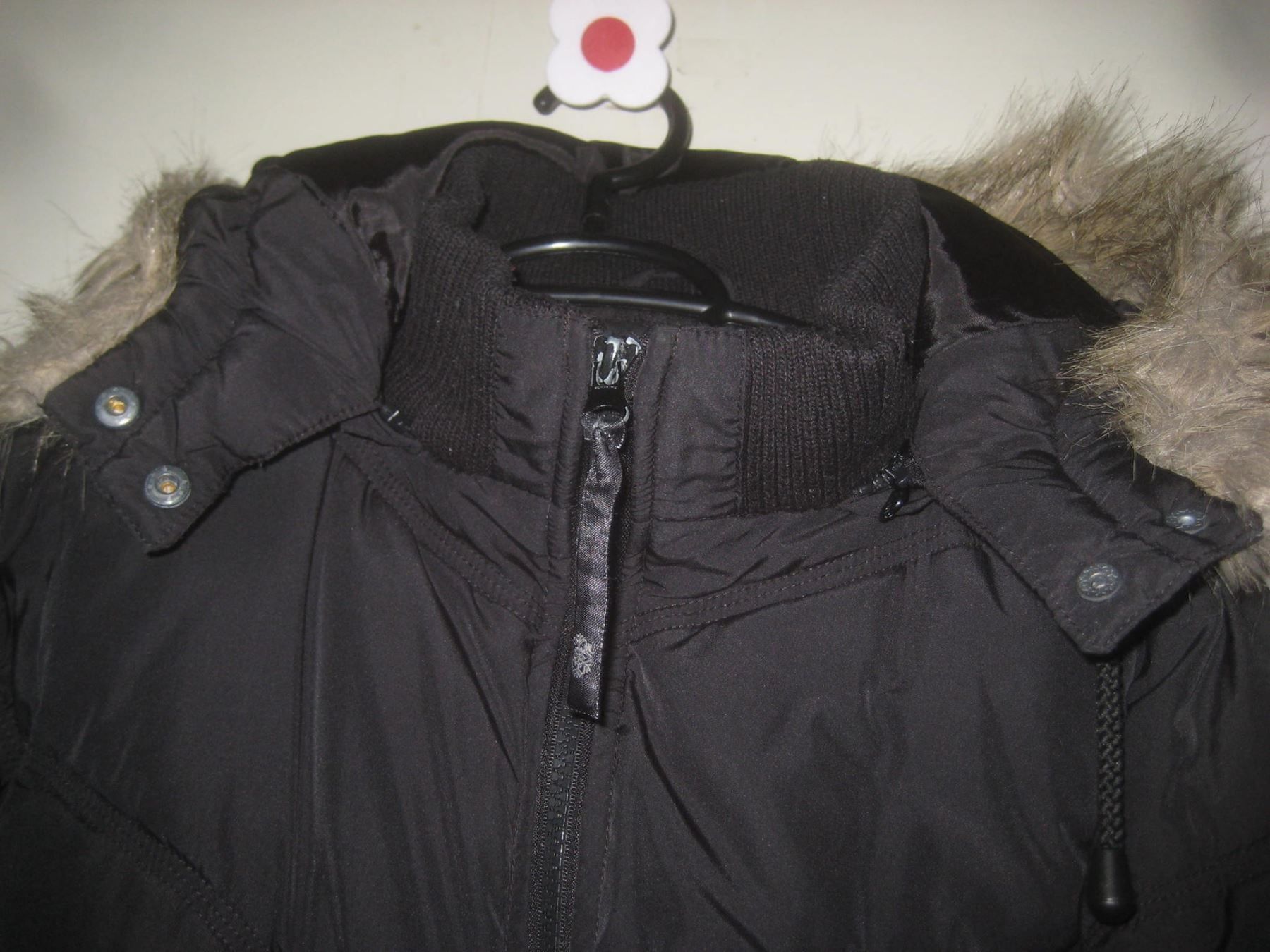Chicco Giacche: DAMEN  JACKE  MIT  KUNST PELZ – Usato da Uster venduto da flocke1 1