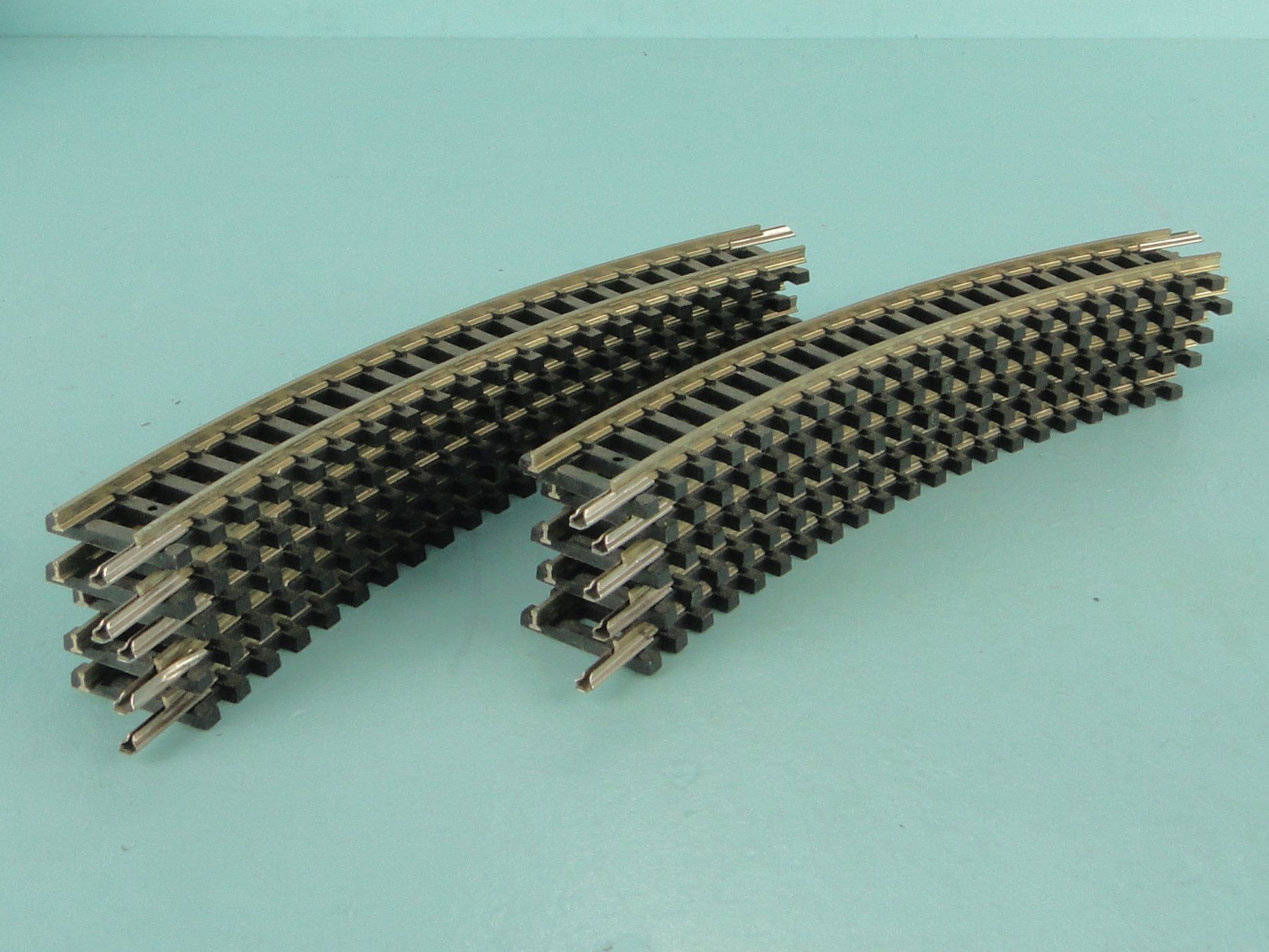 Trix Modelleisenbahnen: Minitrix Spur N 10 x 4912 gebogenes Gleis – Gebraucht aus Bülach von cann11