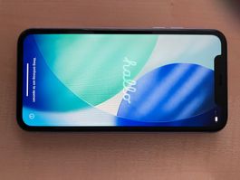 iPhone 11 lila 128 GB Top-Zustand