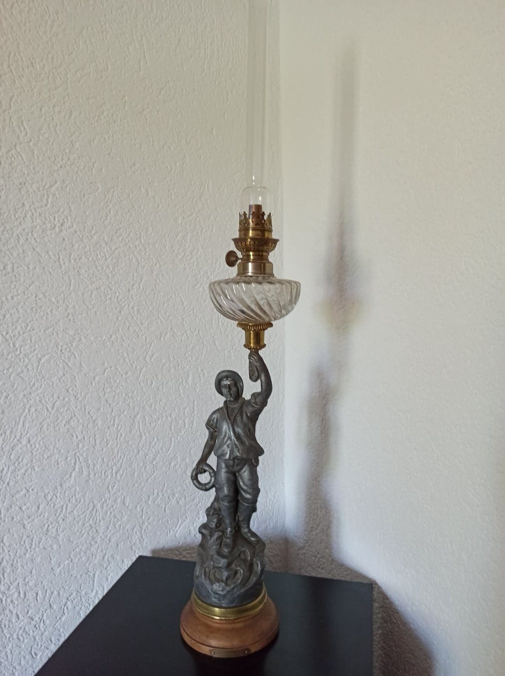 Lampade: Lampe à pétrole – Usato da La Chaux de Fonds venduto da walterbor94