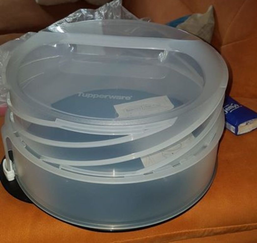 Tupperware Contenitori & Simili: Tortentwist – Nuovo e nell'imballaggio originale da Hasle b. Burgdorf venduto da buddle32 1