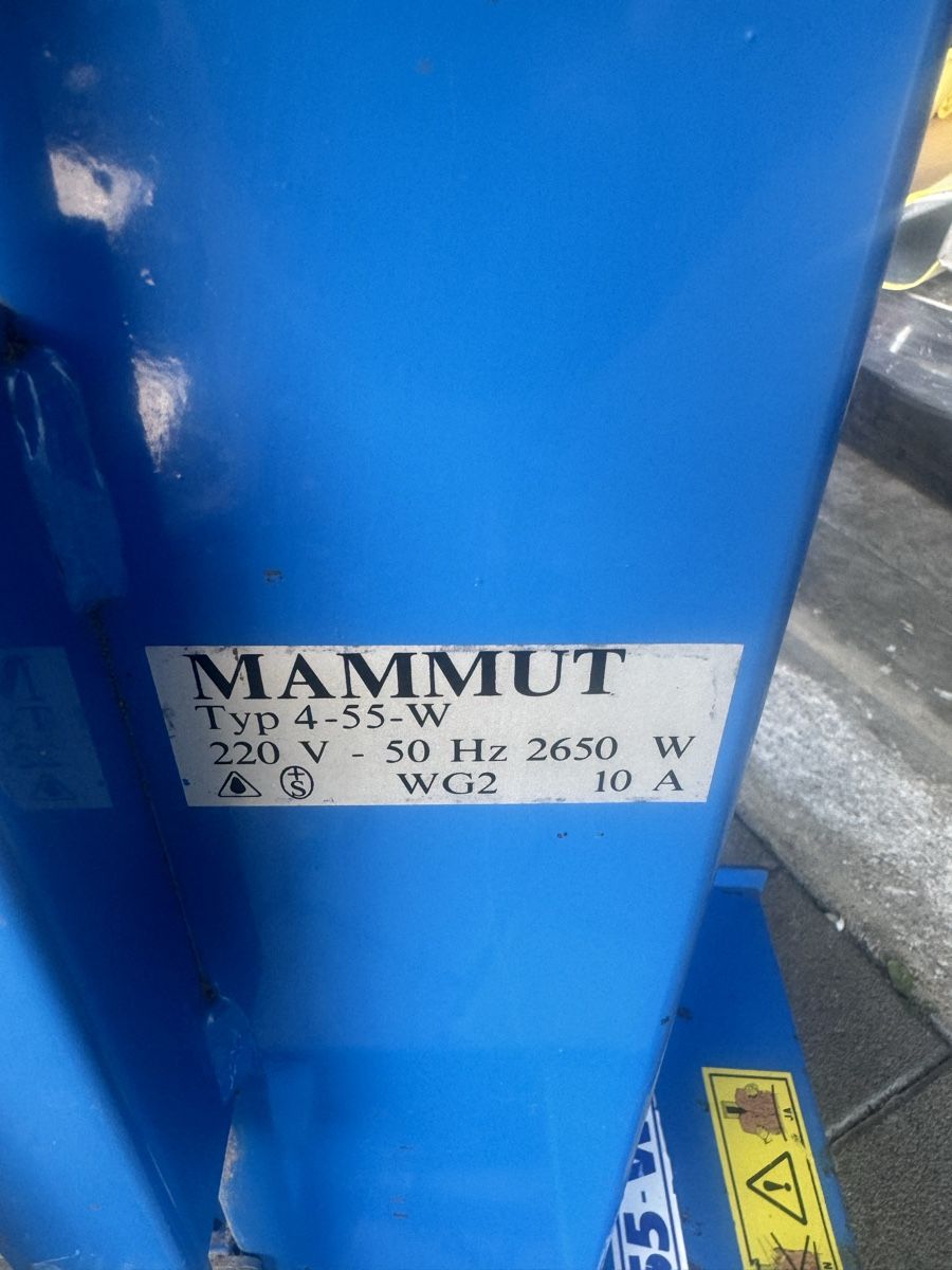 Mammut Tutte le macchine: Mammut Holzschpalter – Usato da Möhlin venduto da mic_k7rm 4