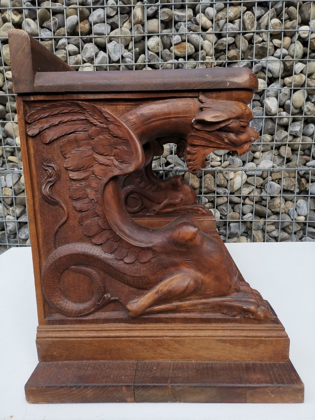Skulpturen & Statuen: Antikes Regal, Ablage mit Drachenskulptur – Gebraucht aus Seon von Sock21 2