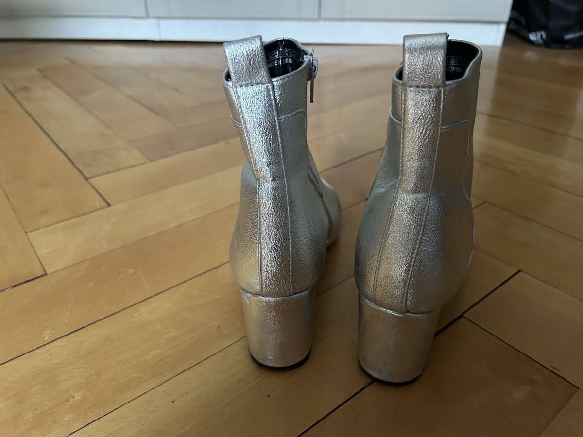 Scarpe da donna: Stiefeletten silber, Grösse 41 – Usato da Luzern venduto da bettygreen 5