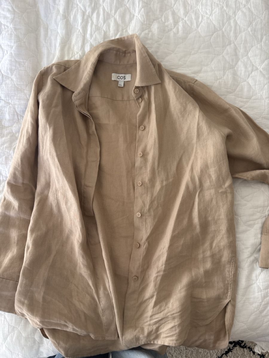 Cos Camicette: Chemise COS en lin beige, taille 38 – Usato da Genève venduto da Cicin 1