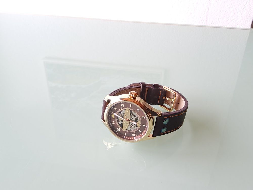 Montre Bracelet Tissot Mécanique Relay France – Dorée, Fond Transparent, Fonctionne