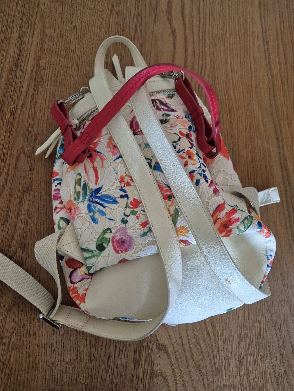 Desigual Zaini: Blumen Rucksack von Desigual – Usato da Goldach venduto da Mona.93 2
