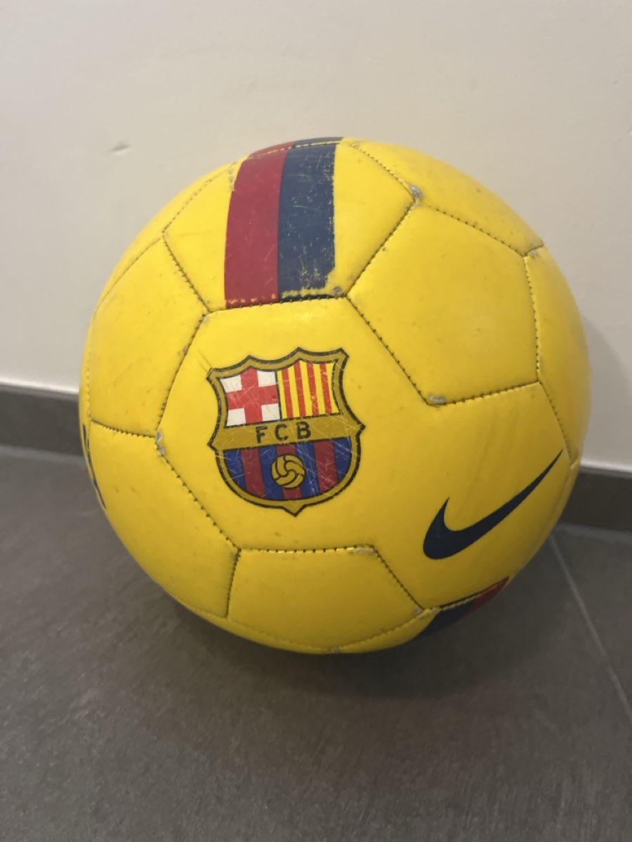FC Barcelona Palloni: Fc Barcelona Fussball – Usato da Arth venduto da Windig 1
