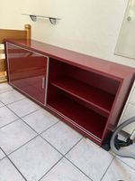 Rotes Sideboard mit Glasschiebetür!