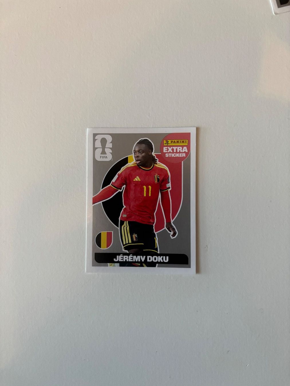 Panini Carte collezionabili: Panini 2026 Extra Sticker Jérémy Doku Silber. – Usato da Russikon venduto da ner_qjl9