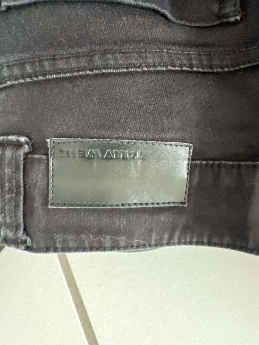 Tally Weijl Jeans: Jeans – Usato da Oberuzwil venduto da DanaB01 3