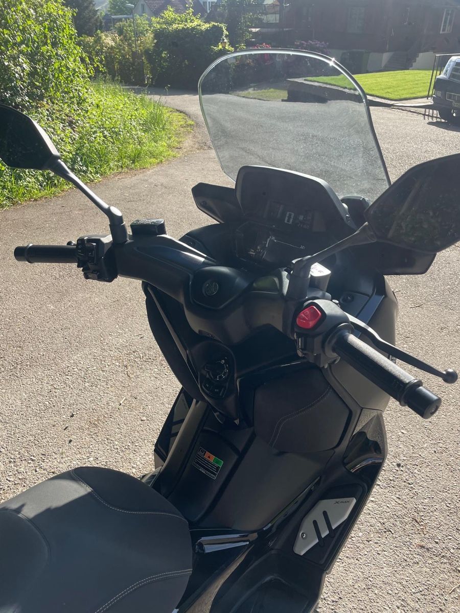 Yamaha Scooter: Yamaha XMAX Techmax 125 Roller, Top Zustand – Usato da Wiesendangen venduto da Aris05 6