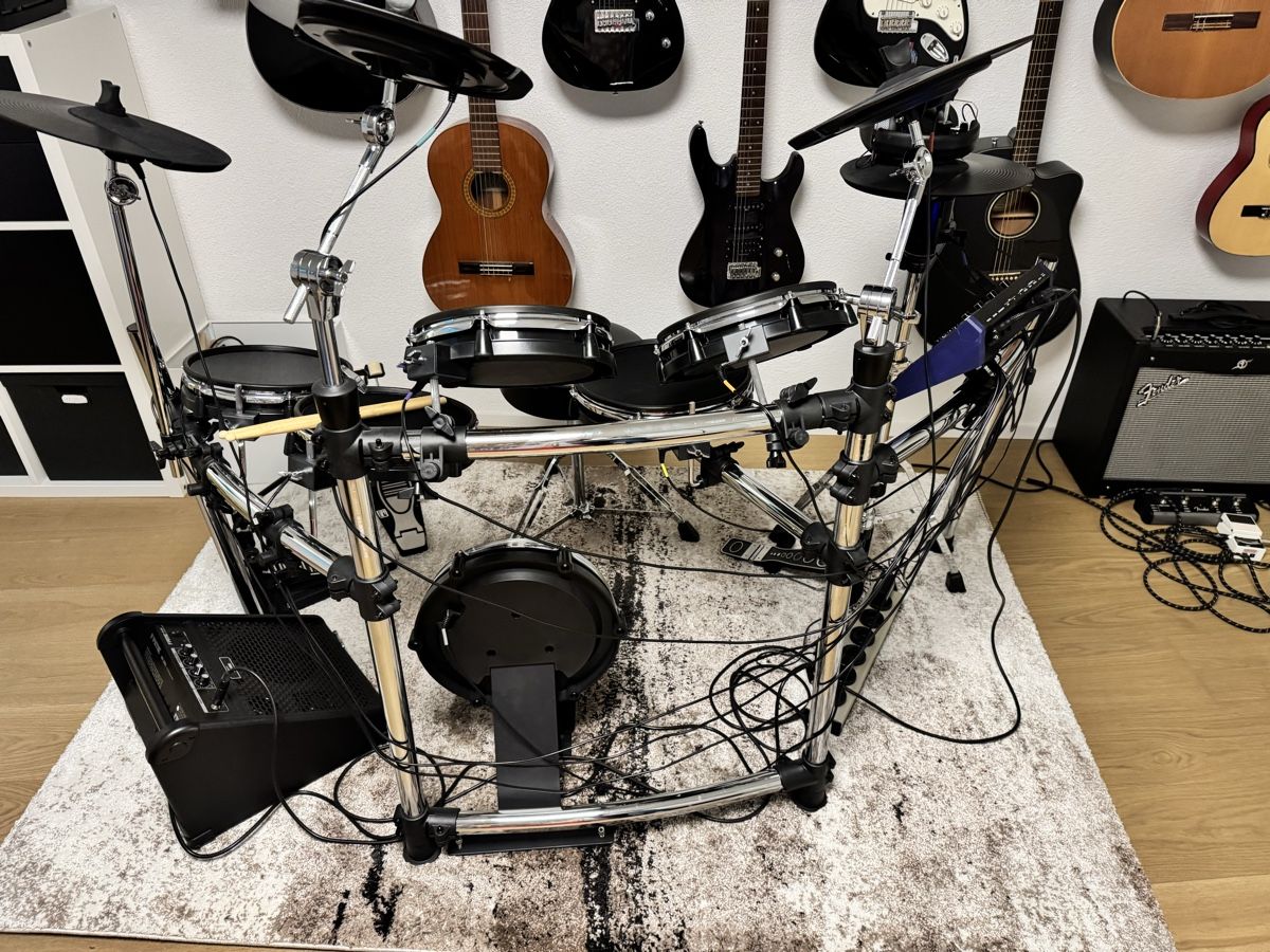 Musikinstrumente: Fame DD-One XT Simon Phillips E-Drum Set mit Doppelpedal+ – Gebraucht aus Widnau von  2
