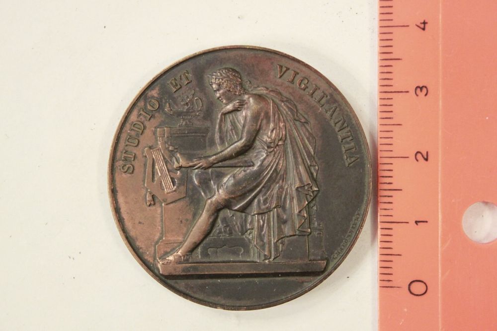 Médaille Commémorative – 50 Ans D'Électroradiologie, Paris 1909 – Bronze, France