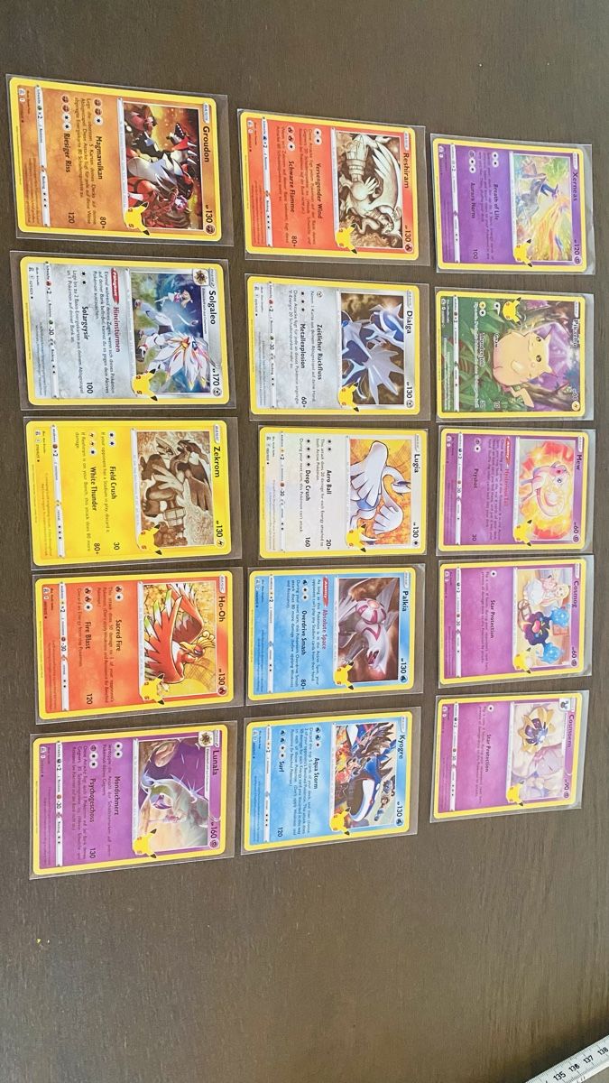 Pokémon Sammelbilder & Trading cards: Pokemon 25 Jahre Holo Set – Neu (gemäss Beschreibung) aus Interlaken von Unchartedmarco24