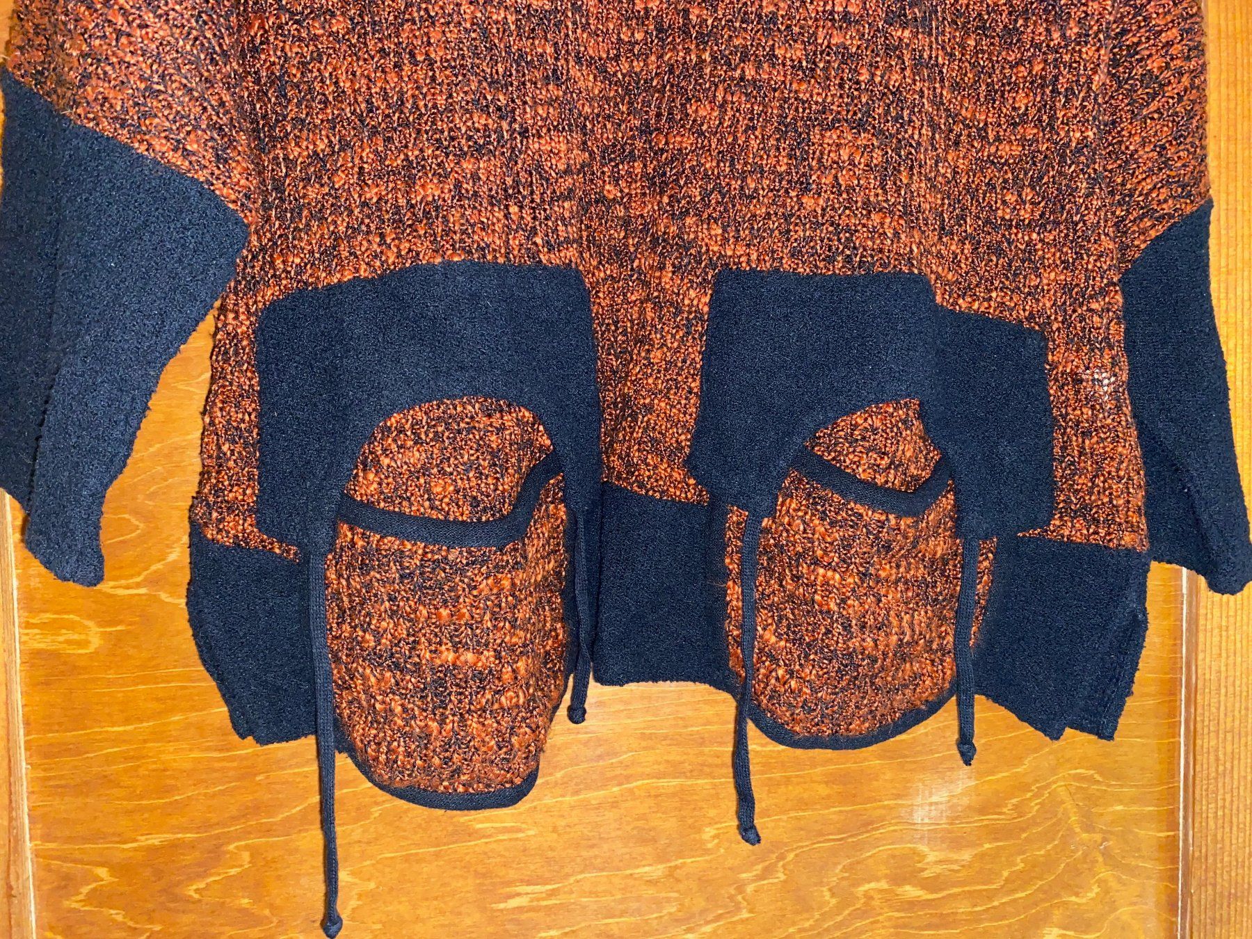 Pullover & Sweatshirts: Peppiger Pulli von mahel, Gr. 42 (L) – Gebraucht aus Winterthur von Aniger 2