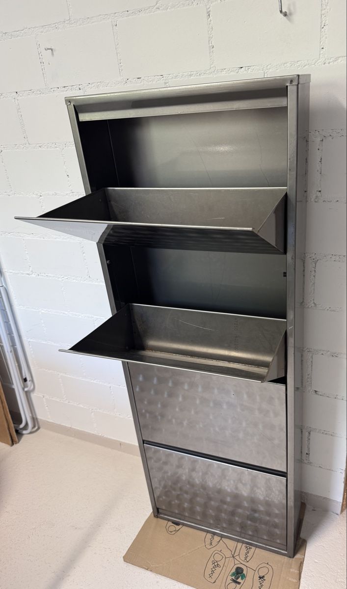 Armadi: Schuhschrank kippbar – Usato da Beinwil am See venduto da Lt-Dan 1