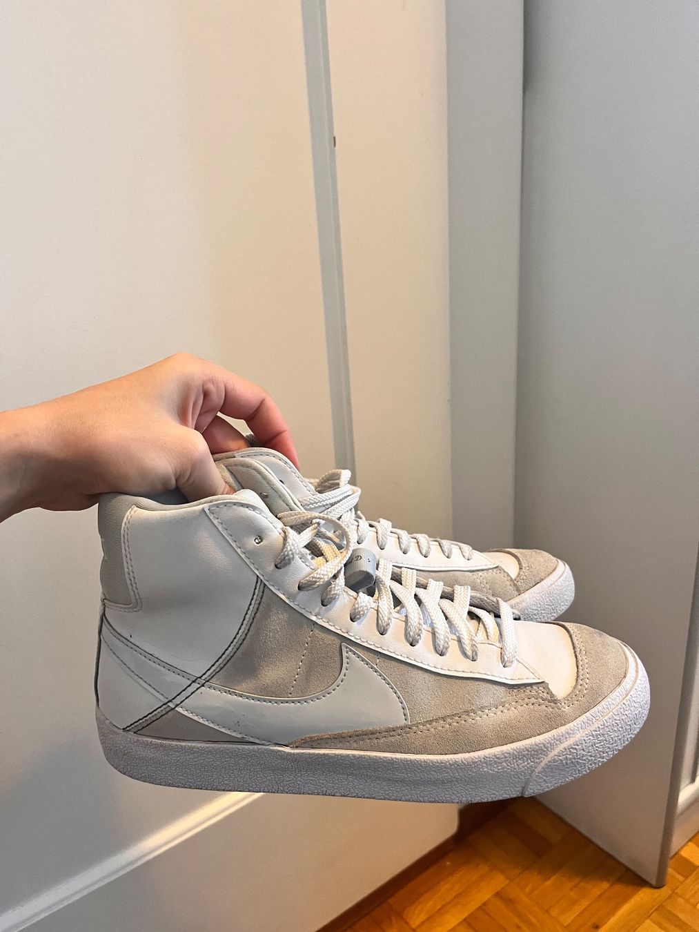 Nike Scarpe da uomo: Nike Blazer Mid '77 Vintage – Usato da L'Orient venduto da var_ly9m
