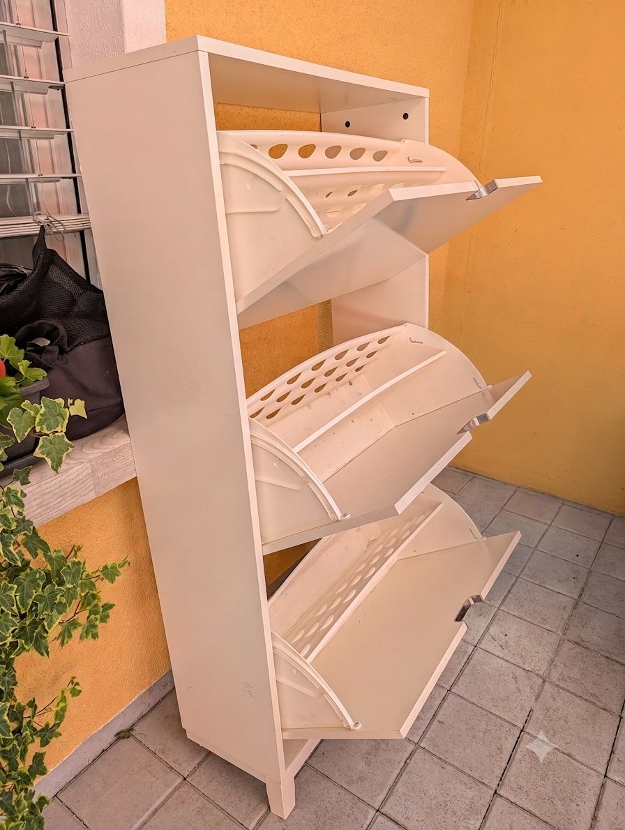 Ikea Armadi: Schuhgestell Ikea – Usato da Turgi venduto da E.Nuh87 1
