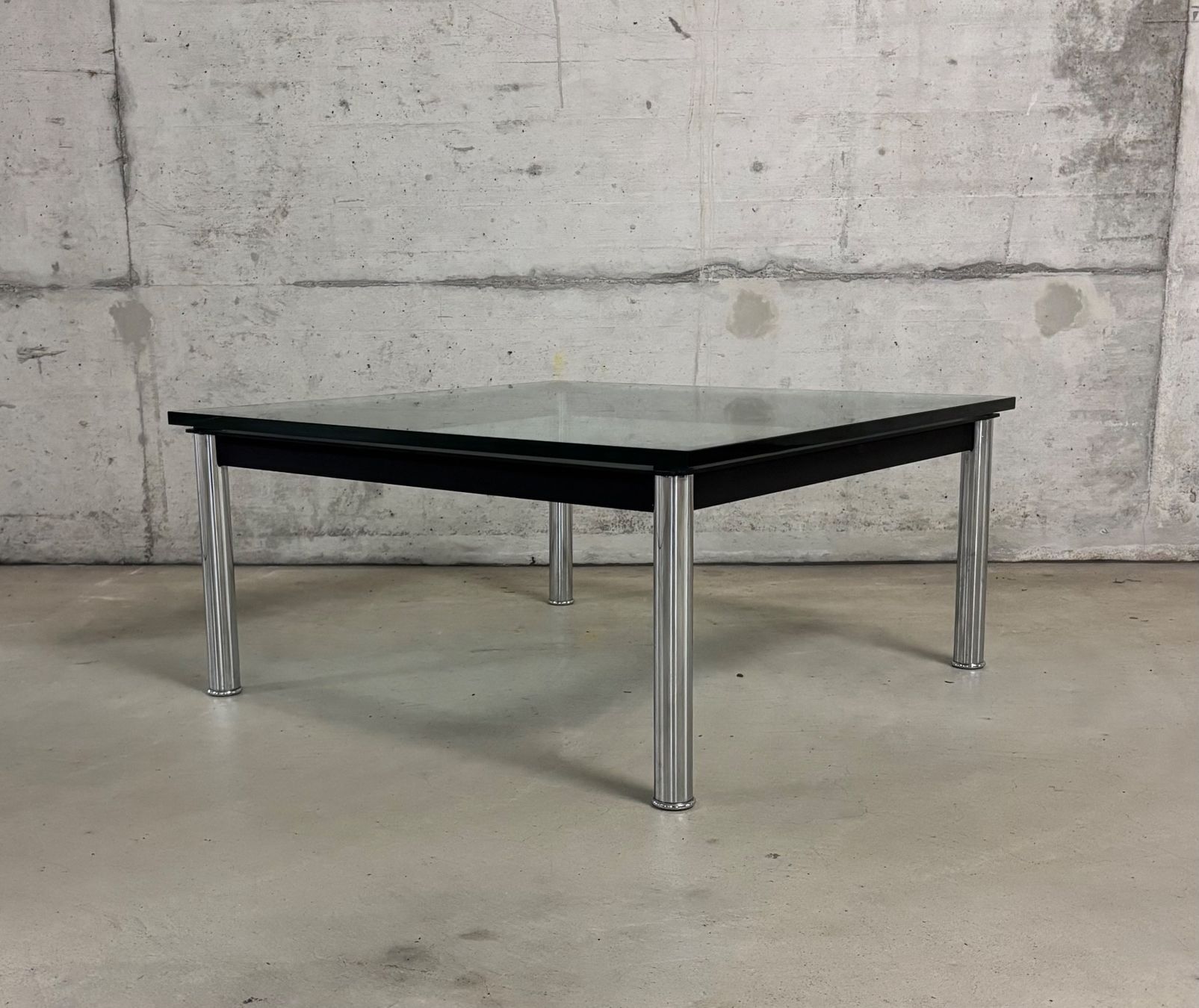 Cassina Tische: couchtisch lc10-p . le corbusier . cassina – Gebraucht aus Basel von Rmo4000 1