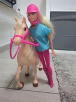 Barbiepuppe inkl. Pferd