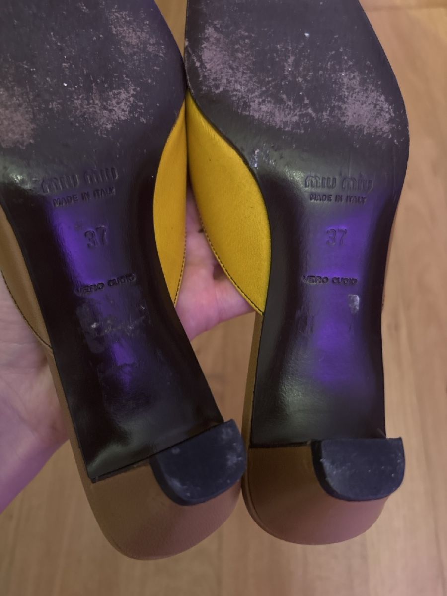 Miu Miu Scarpe da donna: Miu Miu Vintage Clods 90s – Usato da Bern venduto da LoveVintageY2K 4