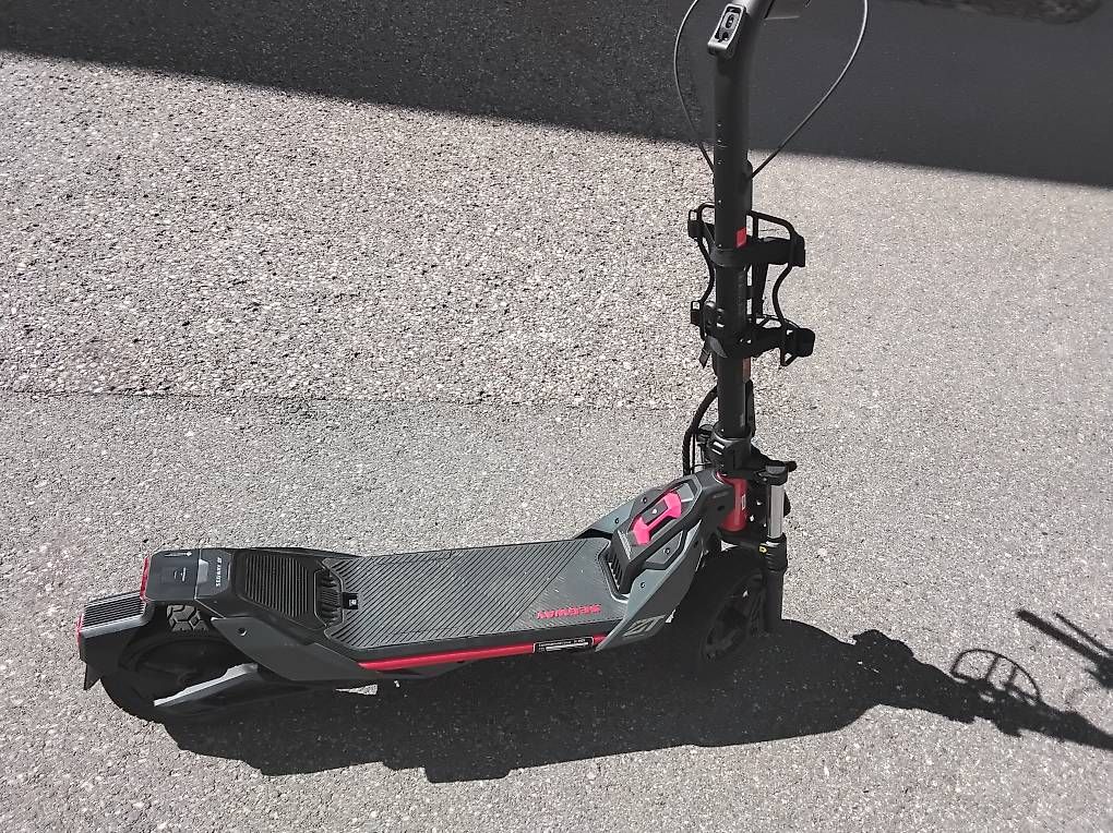 Veicoli elettrici: Segway ZT3 pro  – Usato da Herisau venduto da Davidson999 2