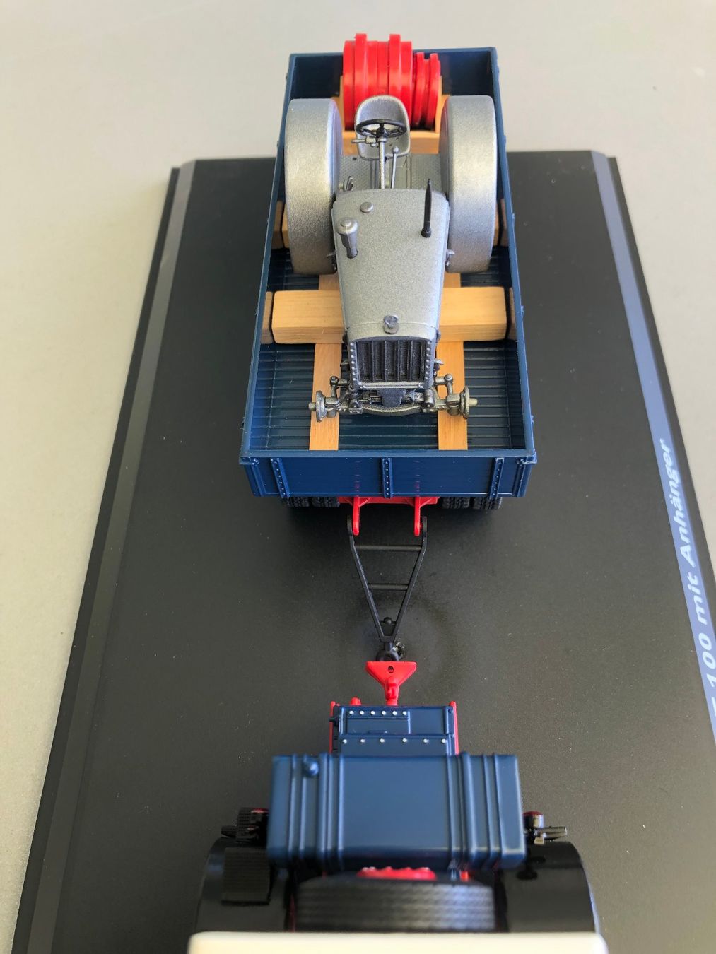Schuco Kit di modellismo & Modellini statici: Hanomag ST 100 Schlepper mit Anhänger & Traktor – Usato da Zell ZH venduto da humarosch 5