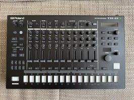 Roland TR-8S