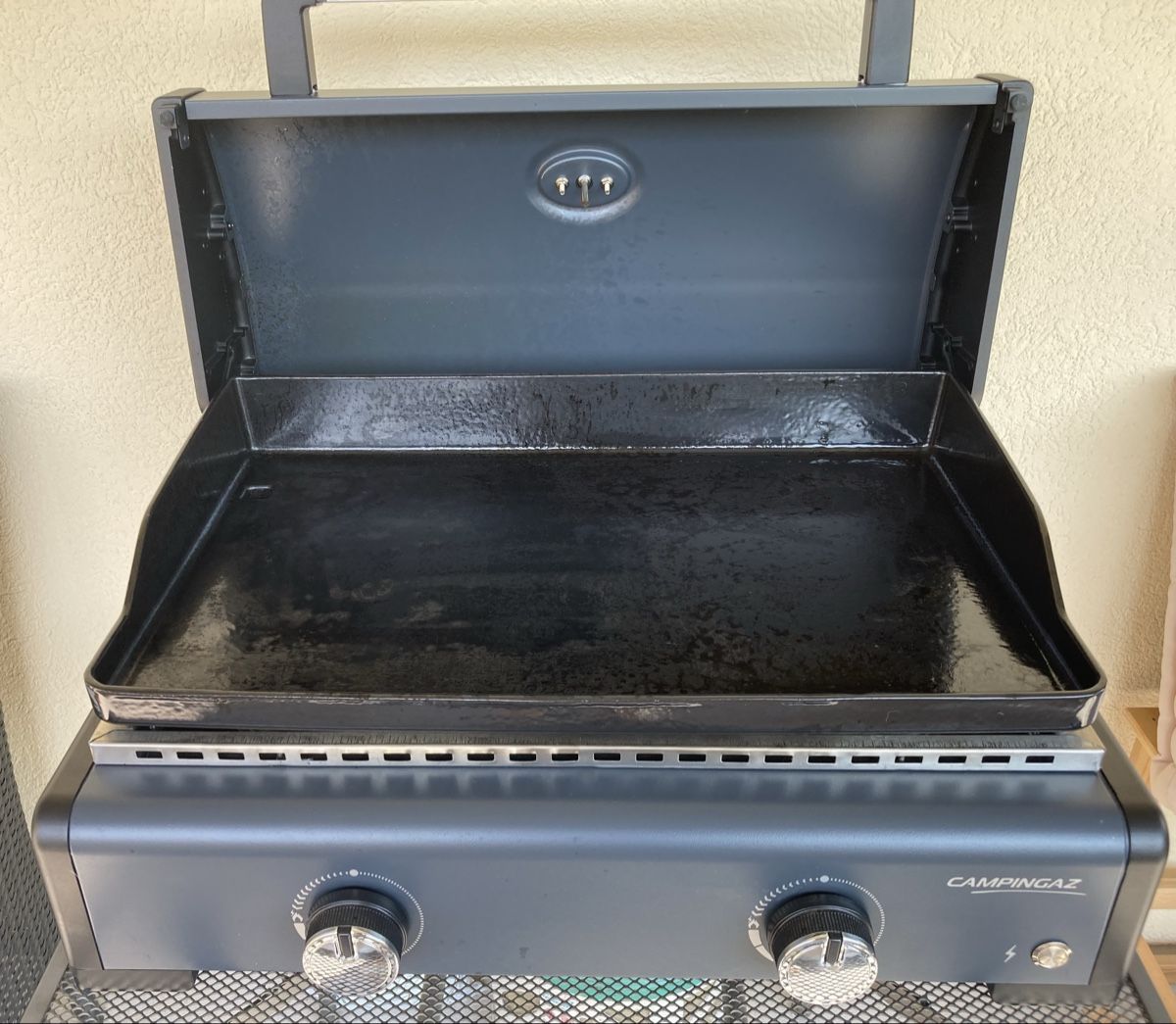 Griglie: Grill mit Gas Campingaz – Nuovo (secondo la descrizione) da Gränichen venduto da Santos9