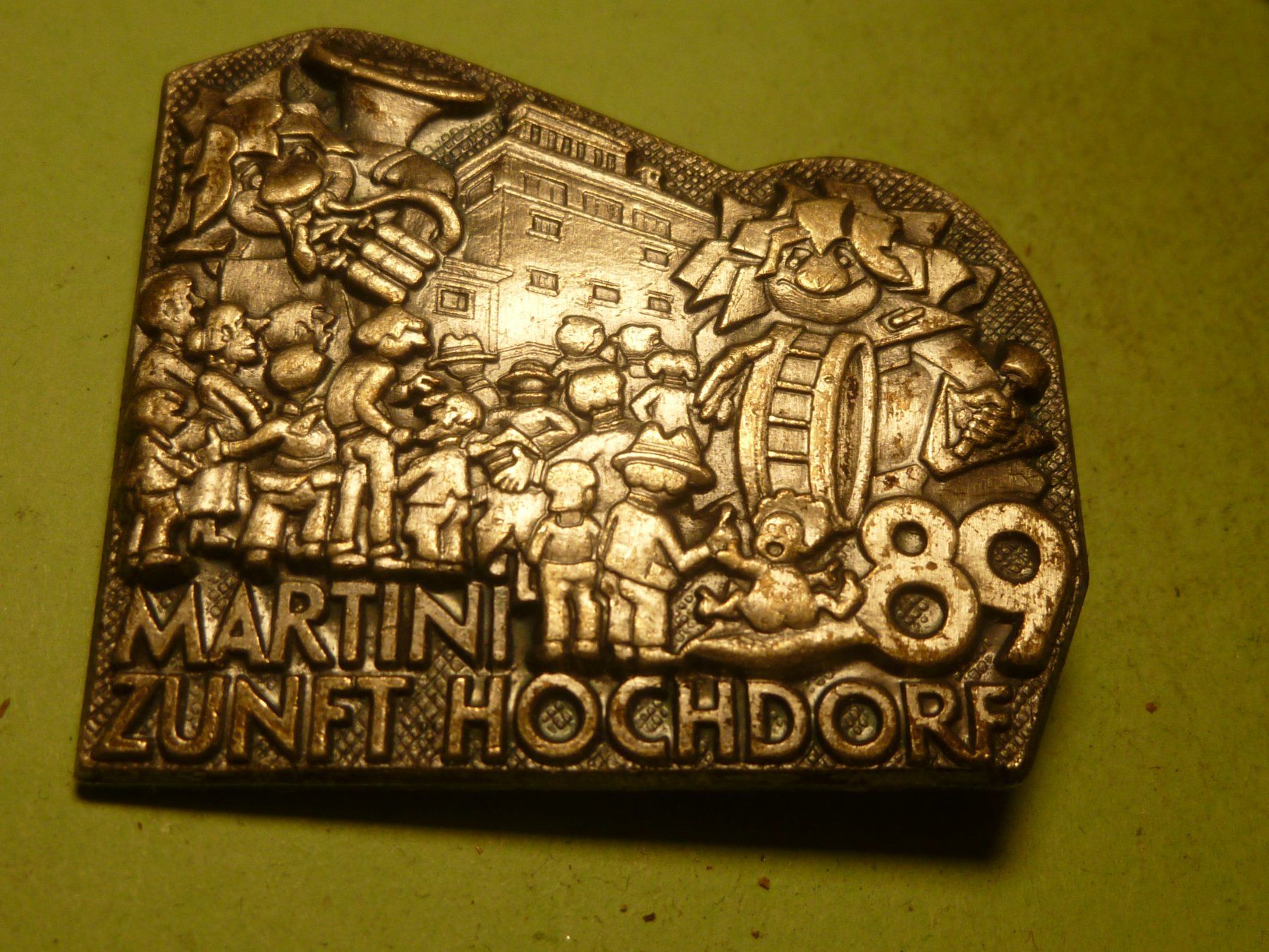 Placchette & Badge: HOCHDORF 1989 SILBER – Usato da Ried (Muotathal) venduto da Mandarin02