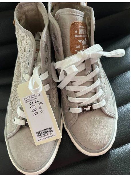Mustang Scarpe da donna: Sneaker /// Mustang /// 38 – Nuovo (secondo la descrizione) da Brittnau venduto da Zofigerin