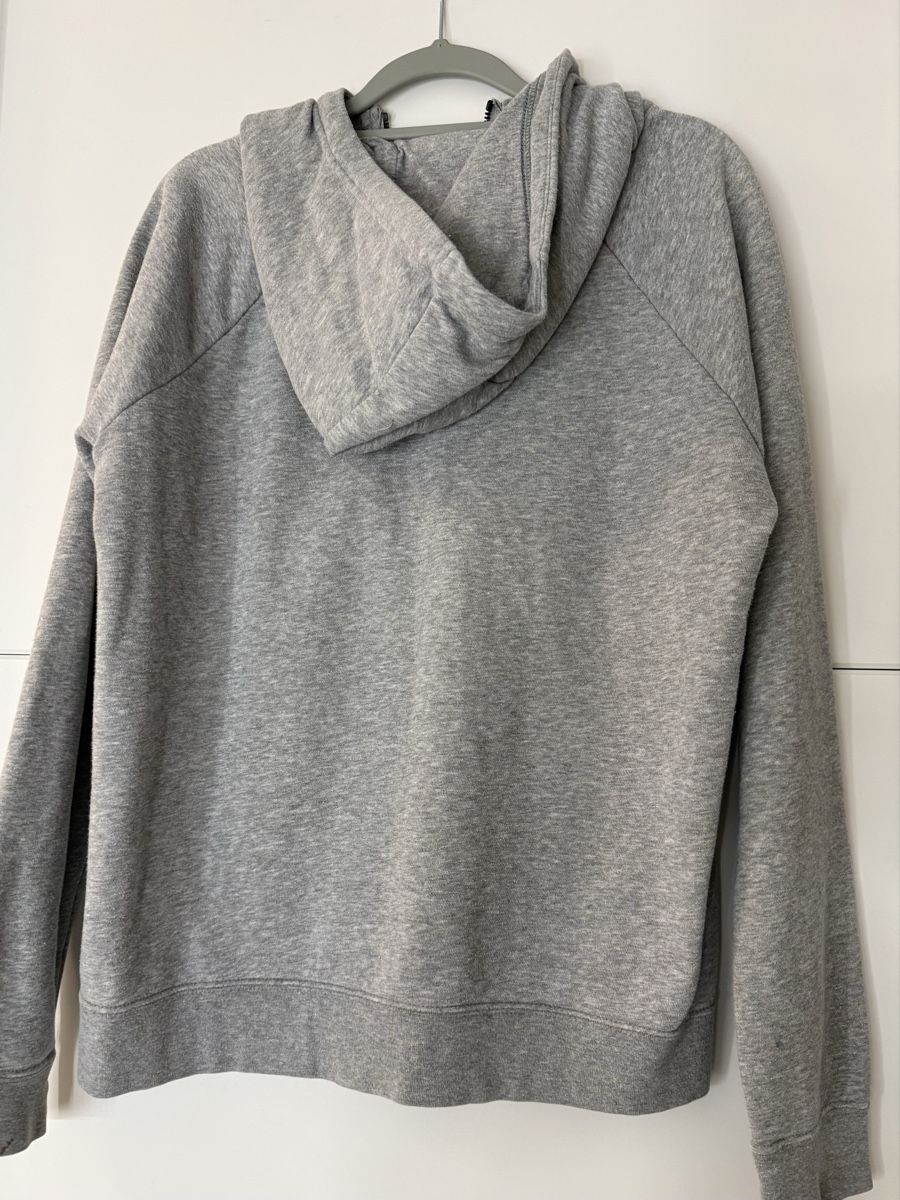 Nike Pullover & Sweatshirts: Nike Kapuzenpullover grau Größe M gut erhalten – Neu (gemäss Beschreibung) aus Basel von ae2276 1