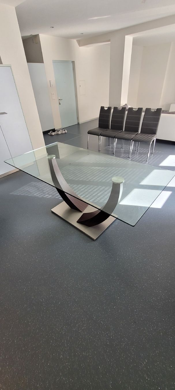 Tischset: Glass Dining Table with 4 Chairs - Modern Design! – Neu (gemäss Beschreibung) aus Biel/Bienne von dny_qqw5 2