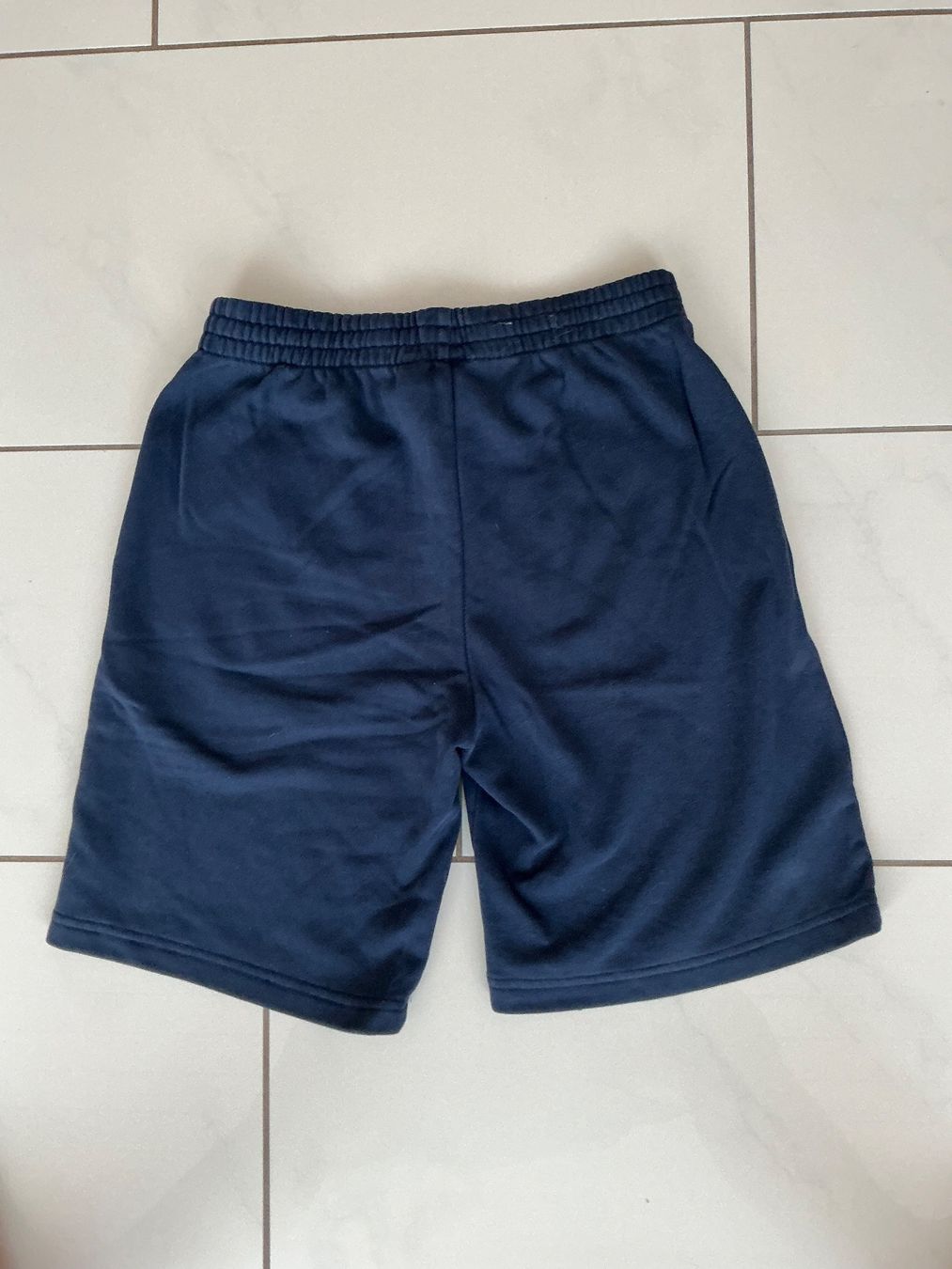 Adidas Pantaloni: Adidas Sport Bermudas Gr.176 – Usato da Biel-Benken BL venduto da Sahra1 2