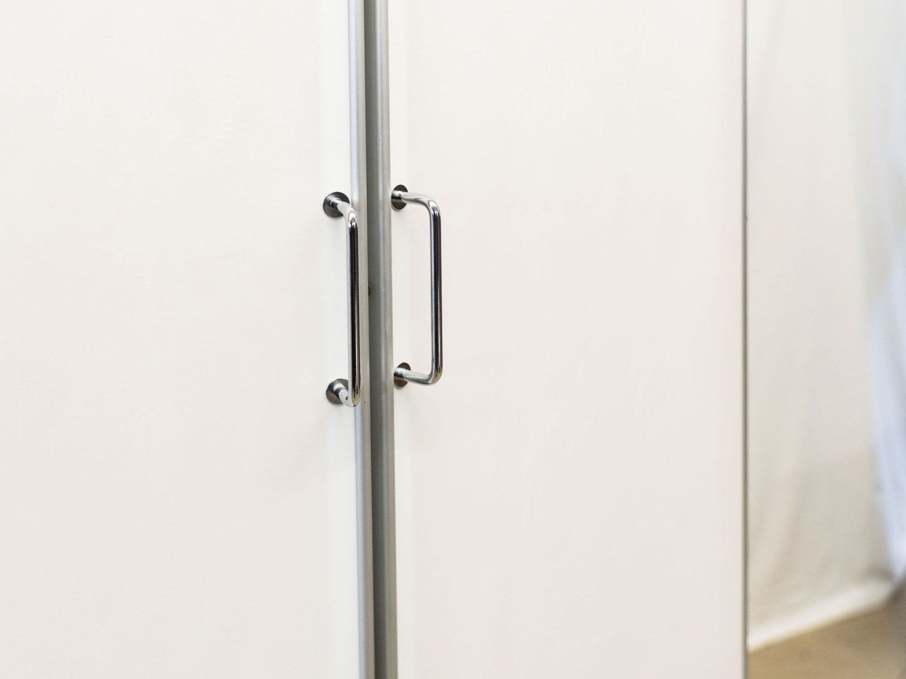 Thut Armadi: Thut Folien-Schrank 385 - Designklassiker - Ref. 05/50 – Usato da Au ZH venduto da BrockiAu 9