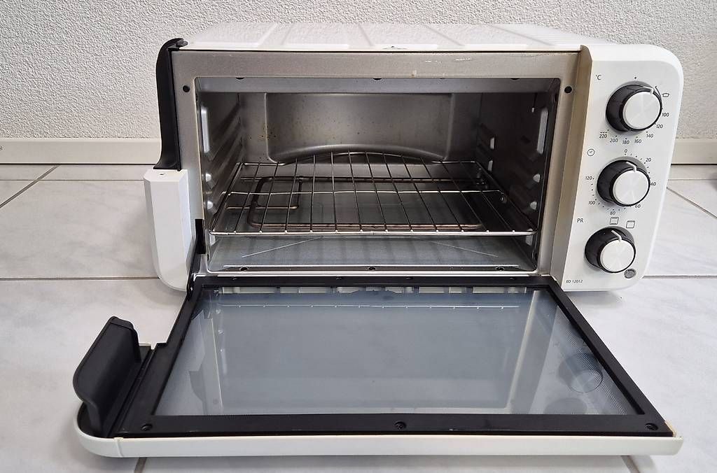 Backöfen: Minibackofen – Gebraucht aus Hombrechtikon von shiny01 1