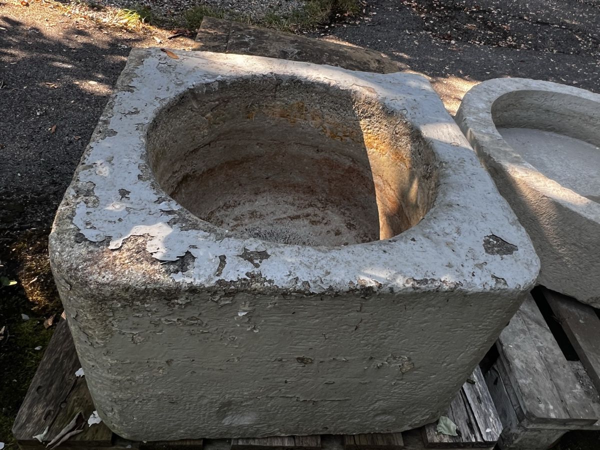 Teiche & Zierbrunnen: Steintrog einer "Bonboniere" als dein neuer Steinbrunnen? – Gebraucht aus Biel/Bienne von Jomazi 1