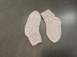 Handgestrickte Kindersocken Babysocken bis 1J. Fusslänge 12c