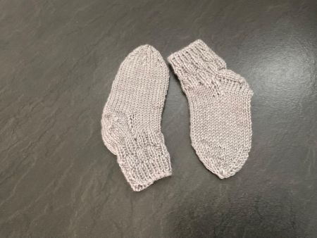 Handgestrickte Kindersocken Babysocken bis 1J. Fusslänge 12c